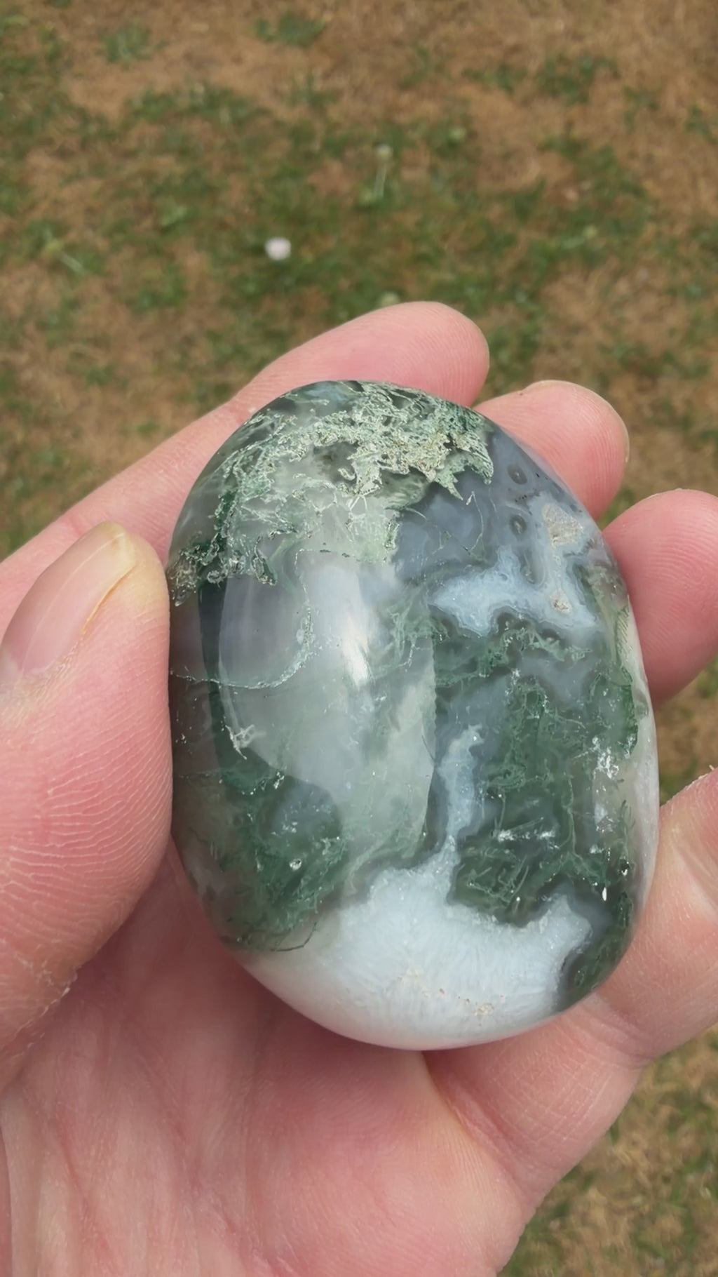 Moss Agate Palmstone 108 grams MAP03